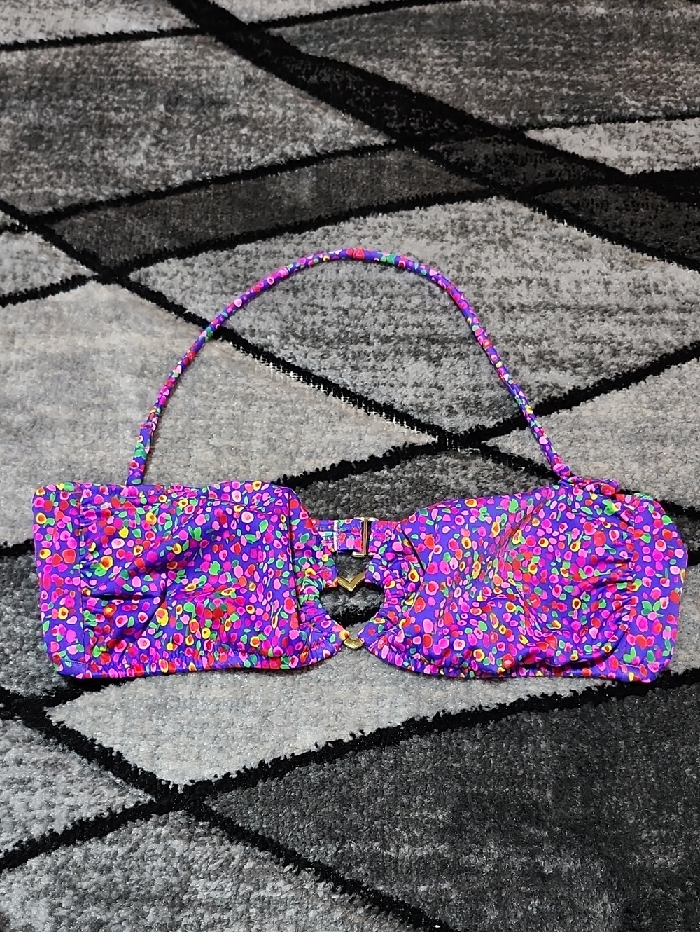 VICTORIA SECRET 2011 HEART-SHAPED MULTICOLOR FLORAL RUCHED HALTER BIKINI TOP